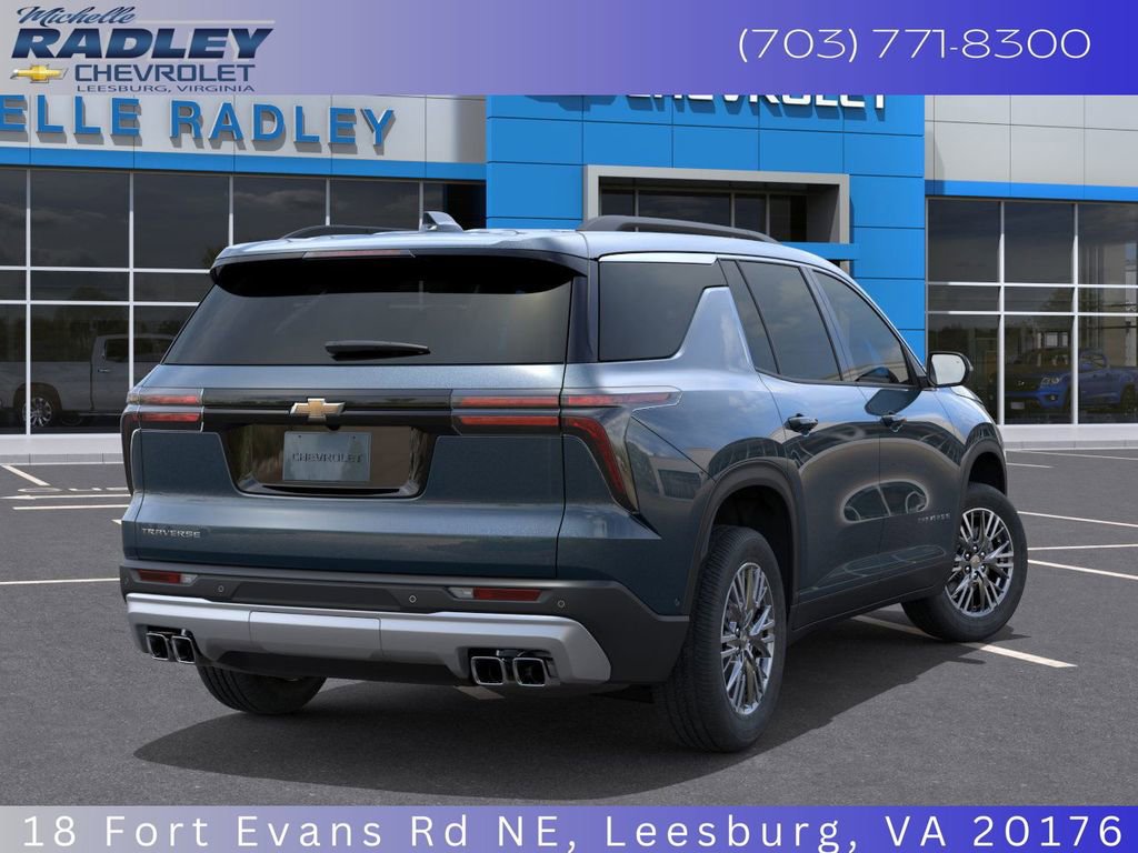 2025 Chevrolet Traverse photo 4
