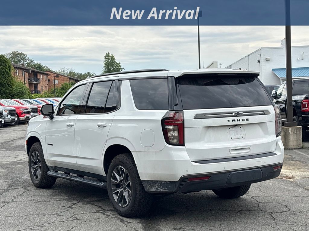 2021 Chevrolet Tahoe Z71 photo 2