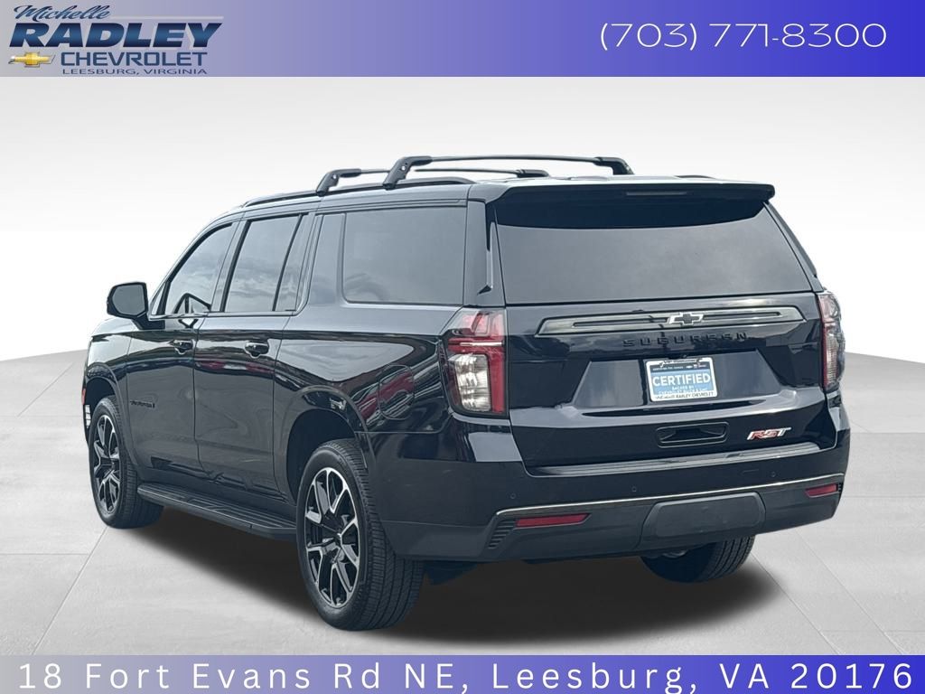 2022 Chevrolet Suburban RST photo 3