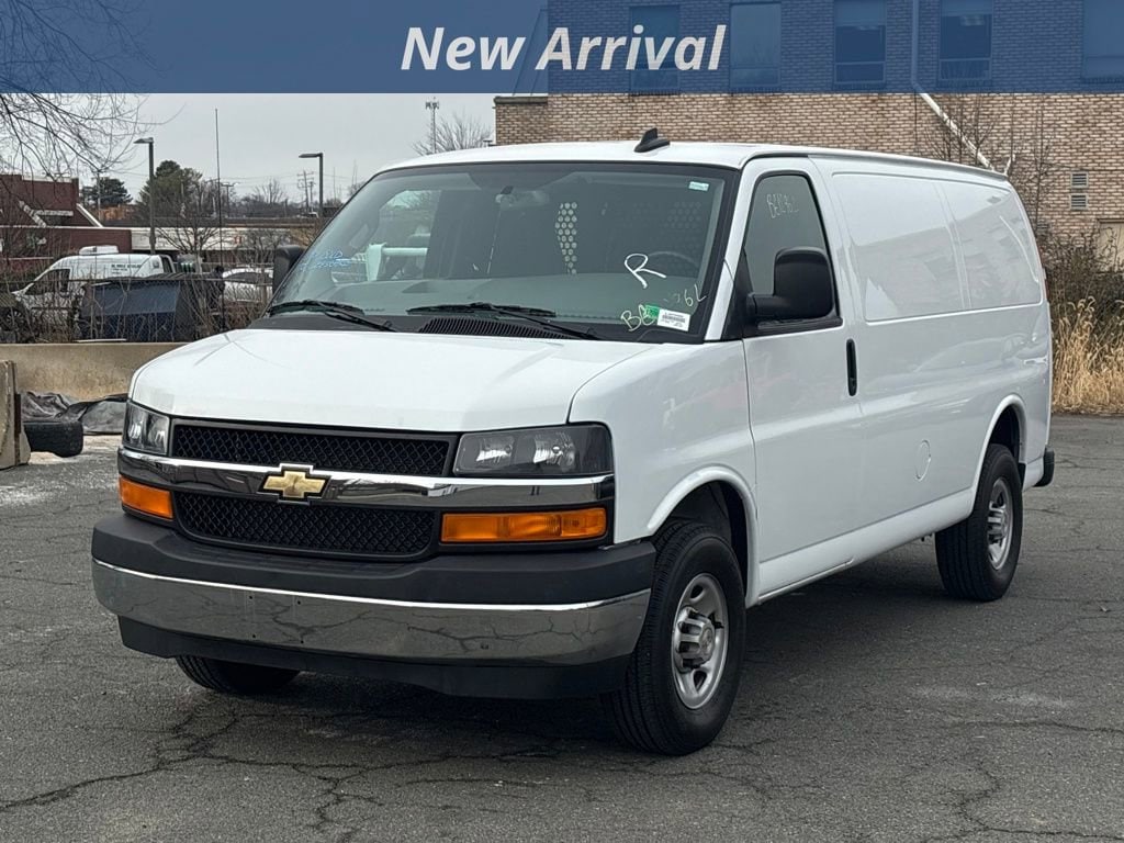 2024 Chevrolet Express Cargo 2500 RWD