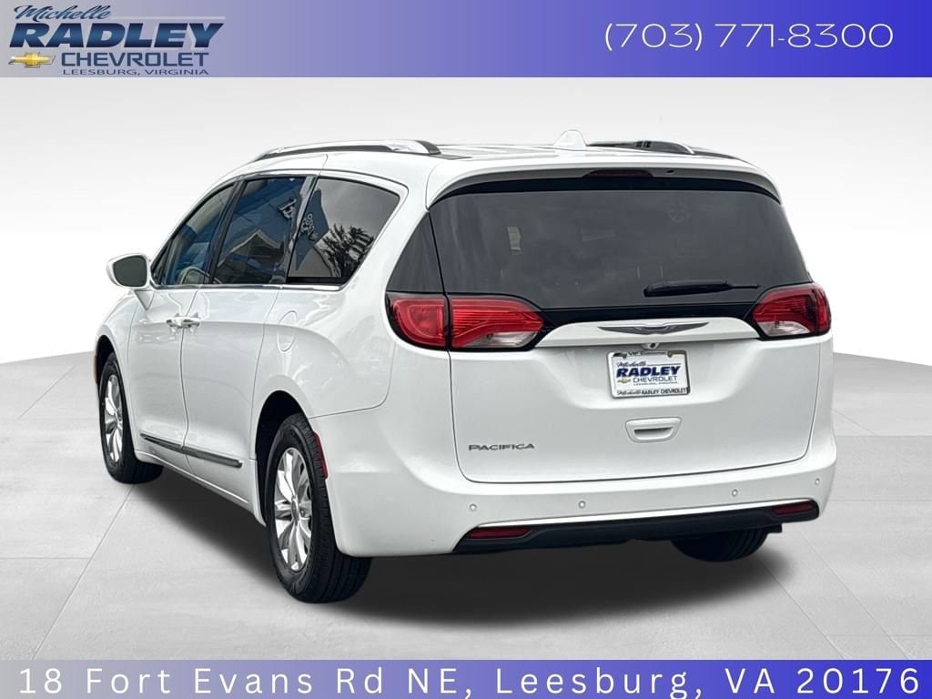 Used 2019 Chrysler Pacifica Touring L Van Passenger Van