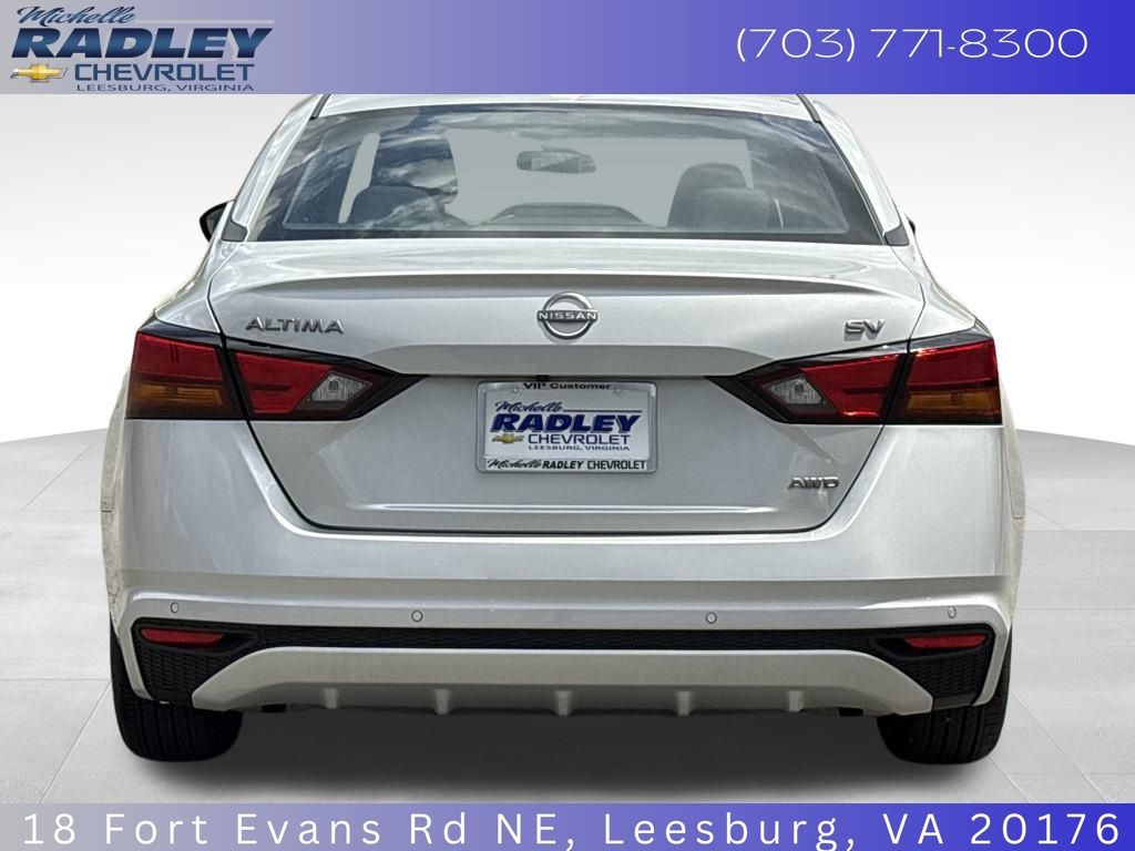 2024 Nissan Altima 2.5 SV photo 4