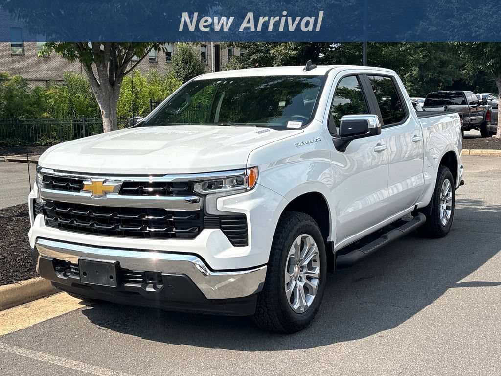 Summit White 2024 Chevrolet Silverado 1500 Pickup Truck Four-Wheel Drive 8-Speed Automatic