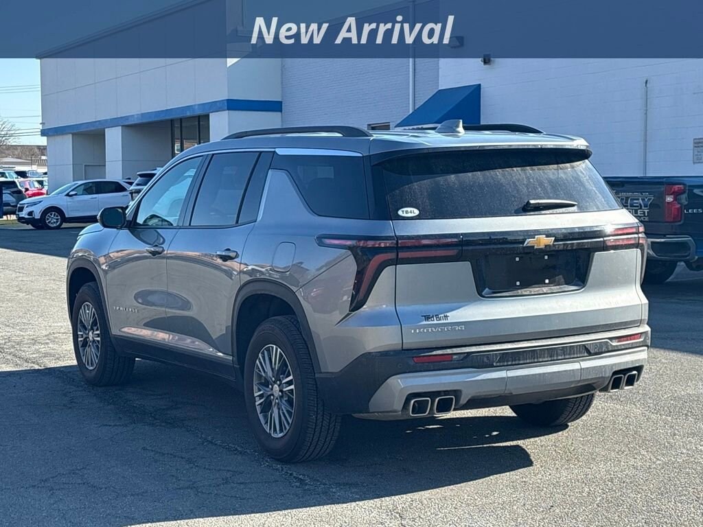 Used 2026 Chevrolet Traverse LT SUV