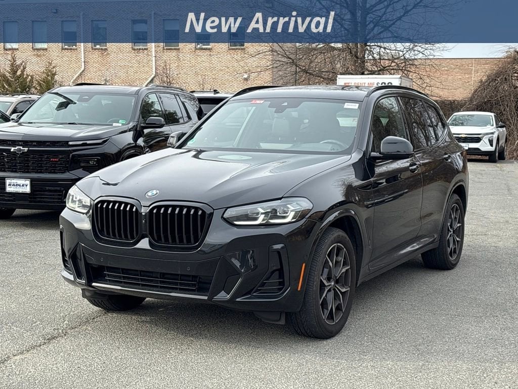2023 BMW X3 30i's photo