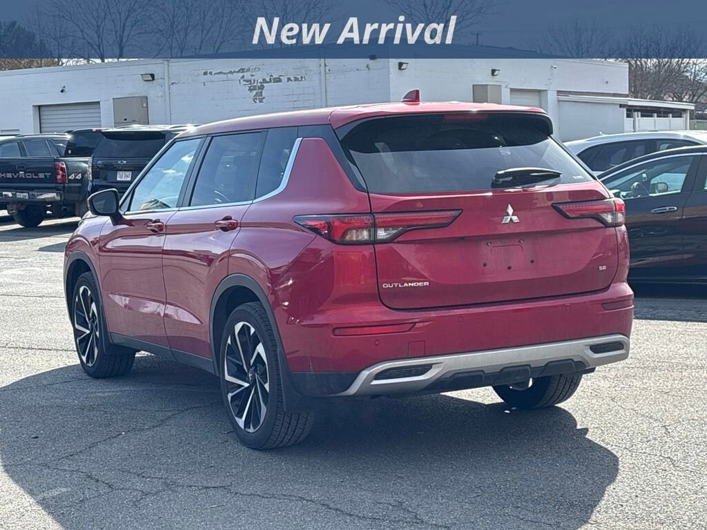 Used 2023 Mitsubishi Outlander SE