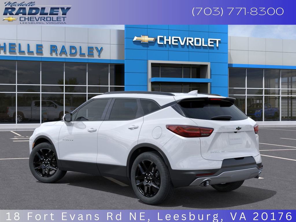 2025 Chevrolet Blazer 2LT photo 3