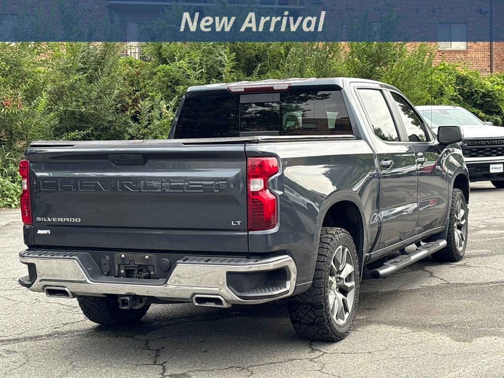 2021 Chevrolet Silverado 1500 LT photo 3
