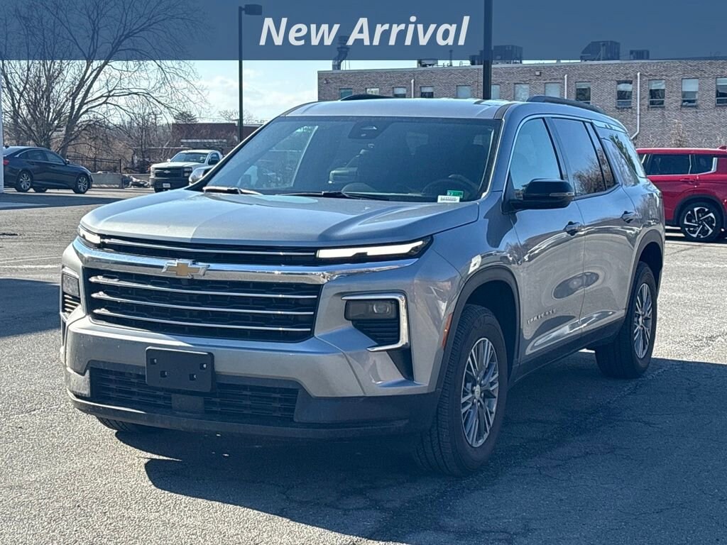 Used 2026 Chevrolet Traverse LT SUV