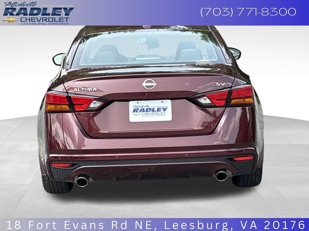 2024 Nissan Altima 2.5 SV photo 3