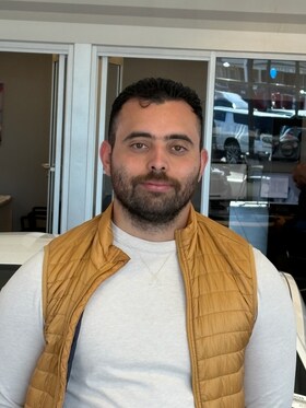 Staff member Yousef Darwish from ID_1eb908