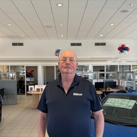 Staff member Ray Young  from ID_2adfe2