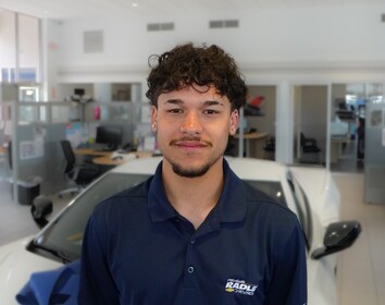 Staff member Diego Cruz from ID_1eb908