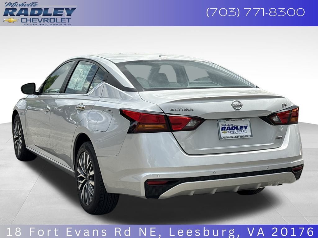 2024 Nissan Altima 2.5 SV photo 3
