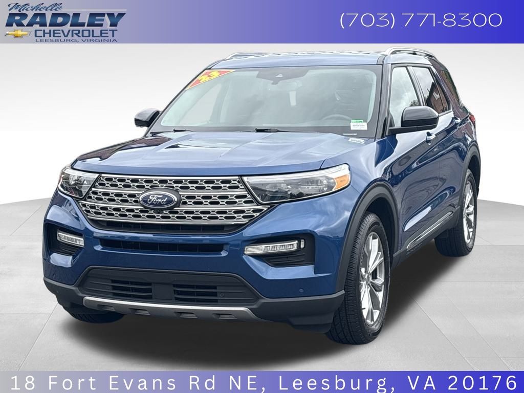 2023 Ford Explorer Limited's photo