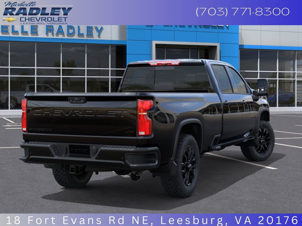 2025 Chevrolet Silverado 3500HD LTZ photo 4