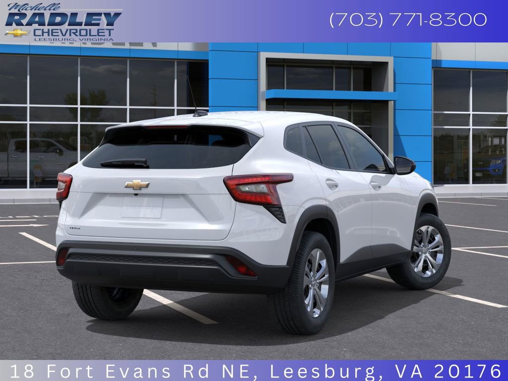 2026 Chevrolet Trax LS photo 2