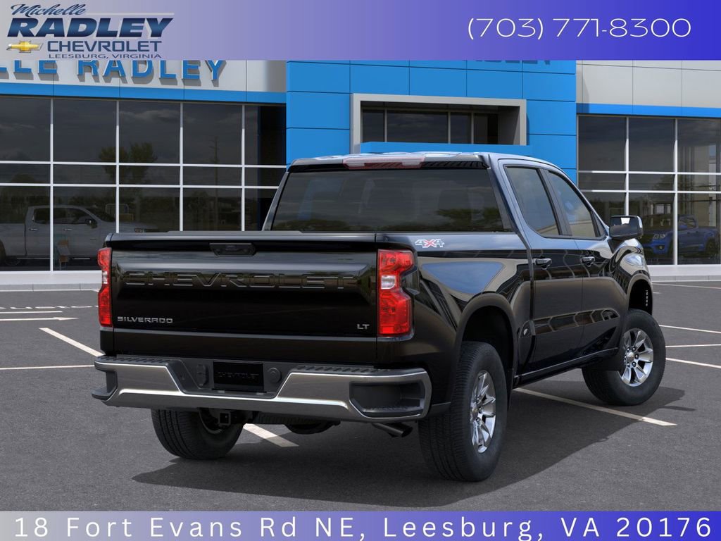 2025 Chevrolet Silverado 1500 LT photo 4