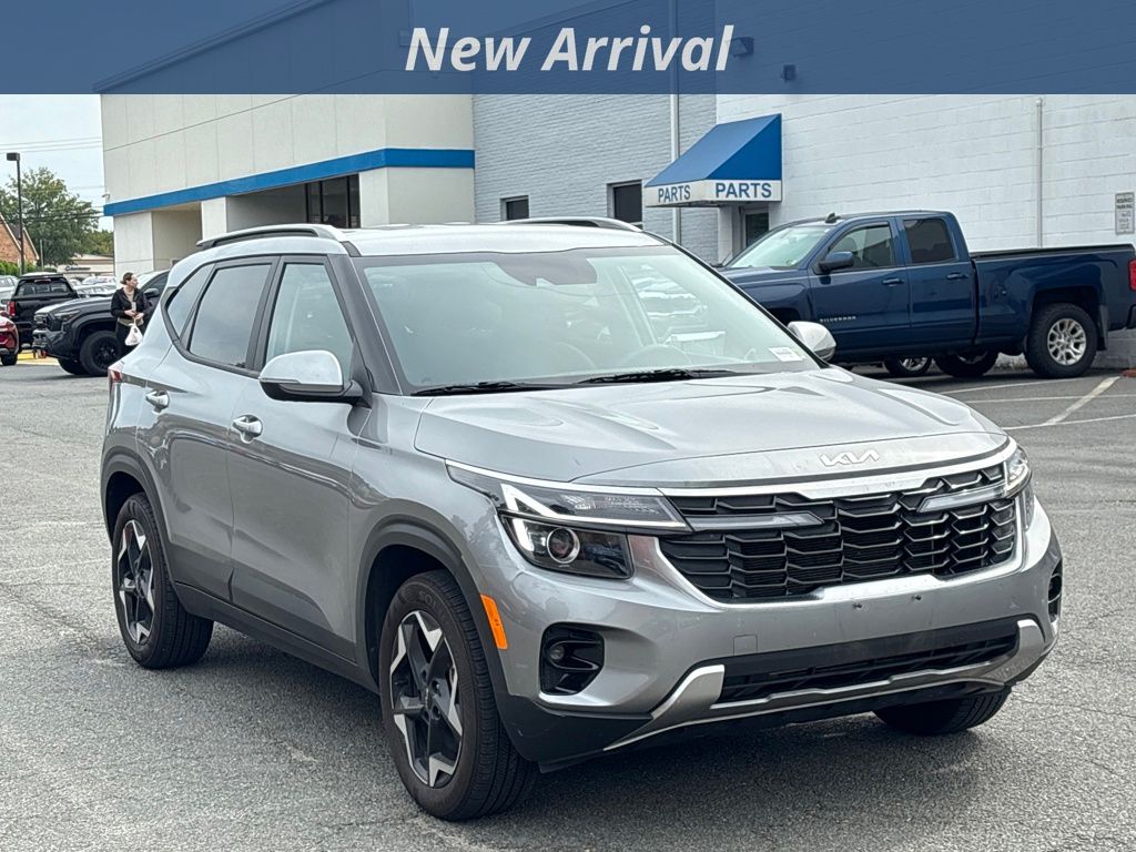 2025 Kia Seltos S photo 4