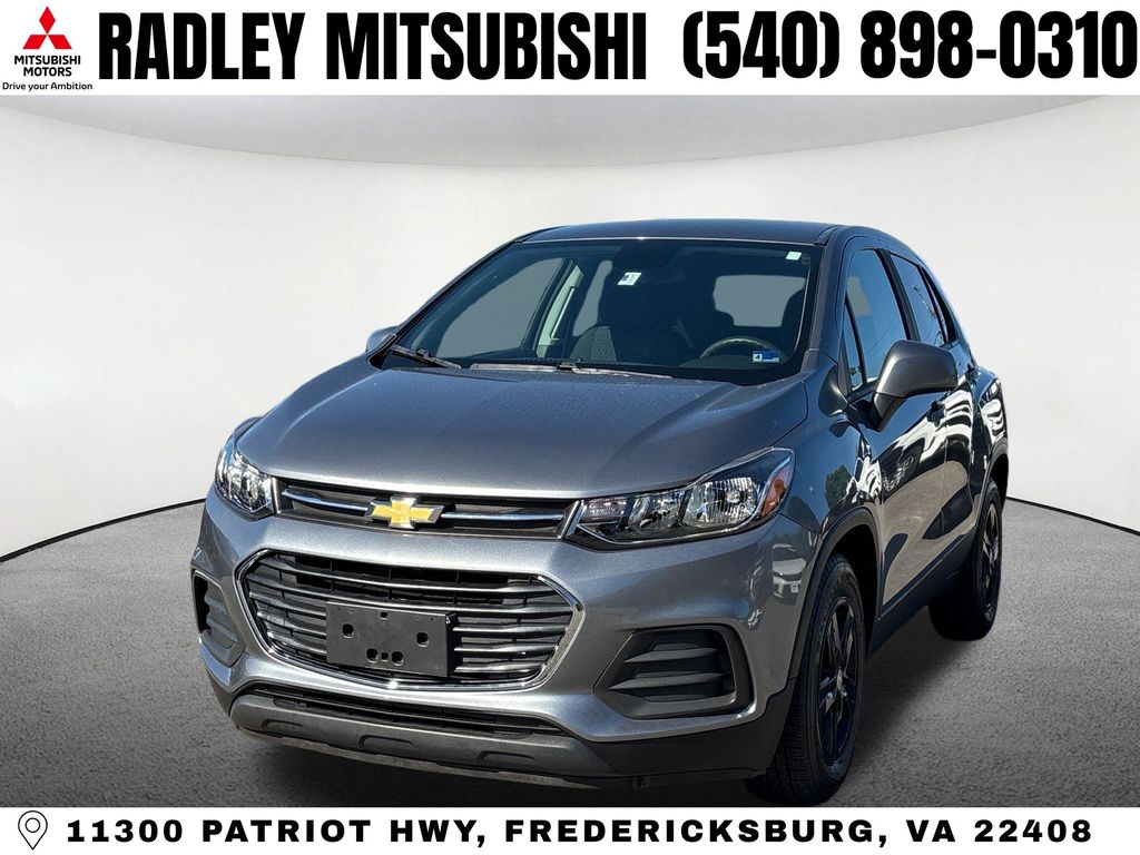 2020 Chevrolet Trax LS's photo