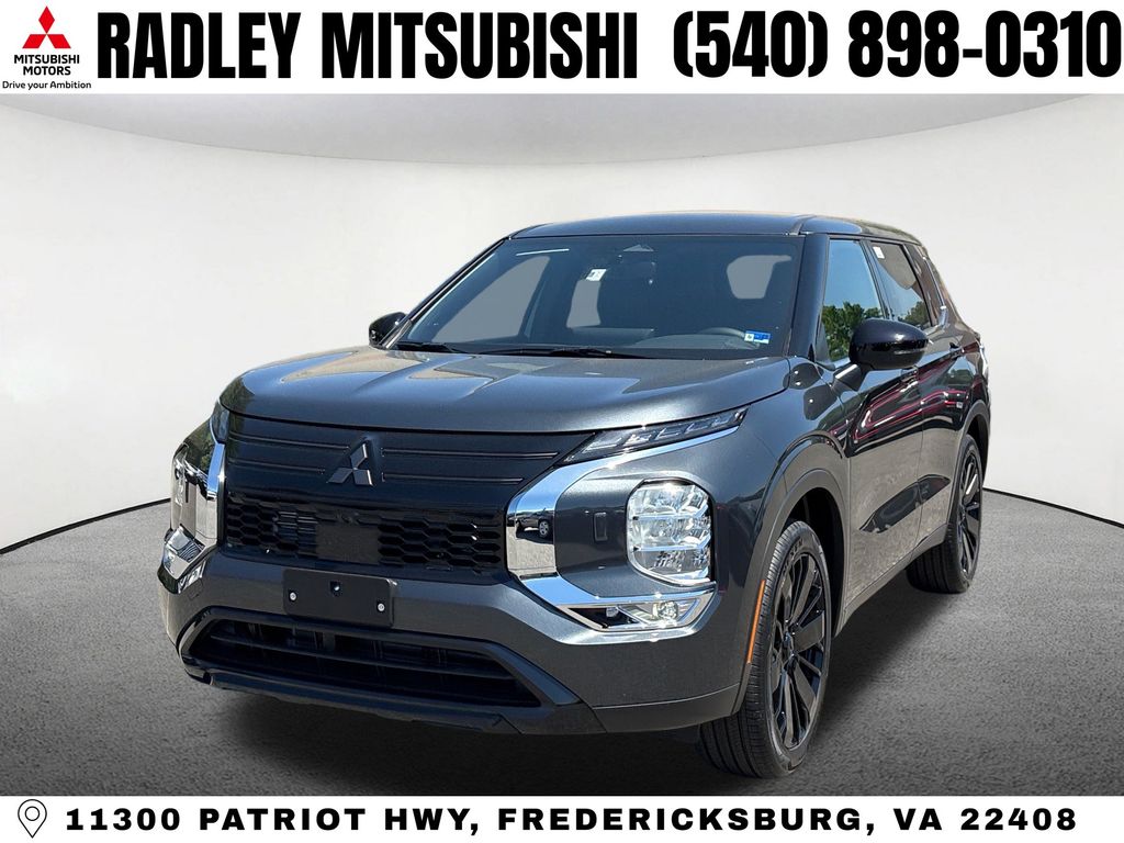 2026 Mitsubishi Outlander LE S-AWC's photo