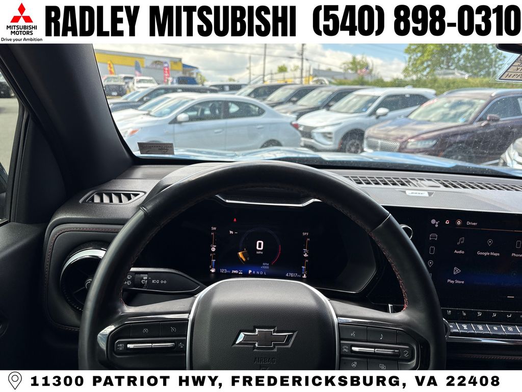 View vehicle photo 6