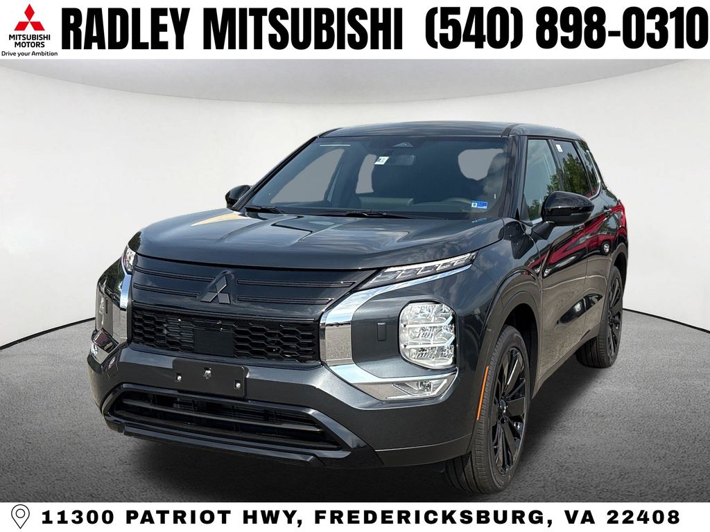 2026 Mitsubishi Outlander LE