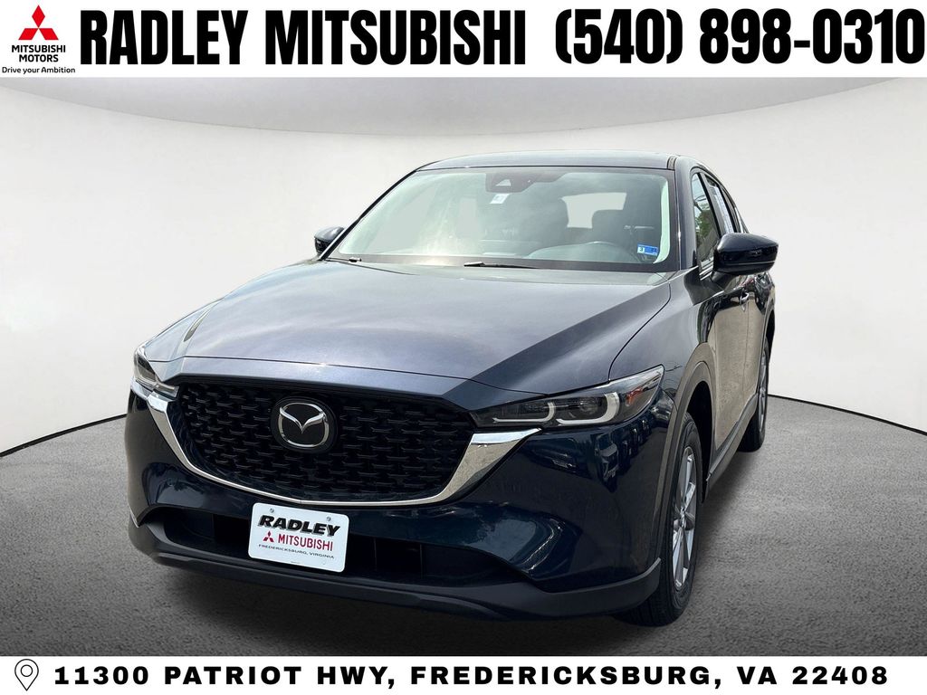 2022 Mazda CX-5 S Select Package Auto AWD's photo