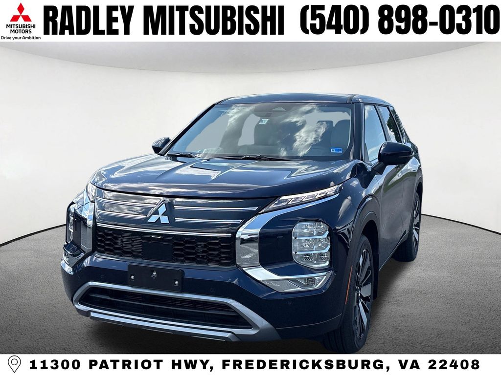2026 Mitsubishi Outlander SE