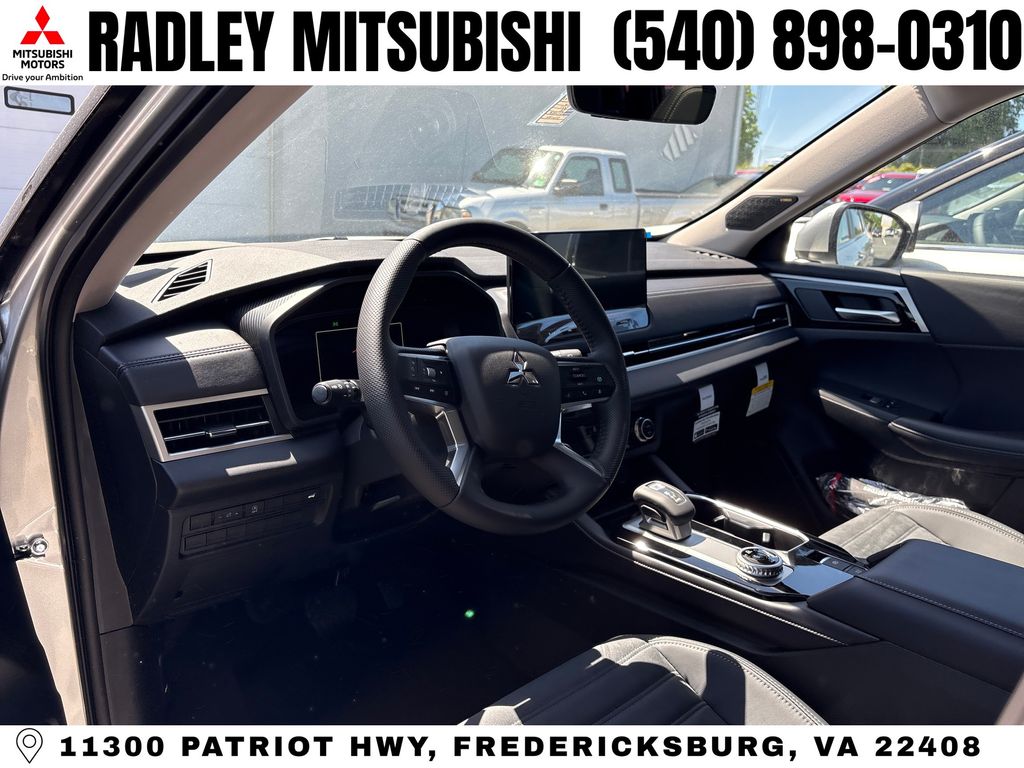 2026 Mitsubishi Outlander SE - Photo 11