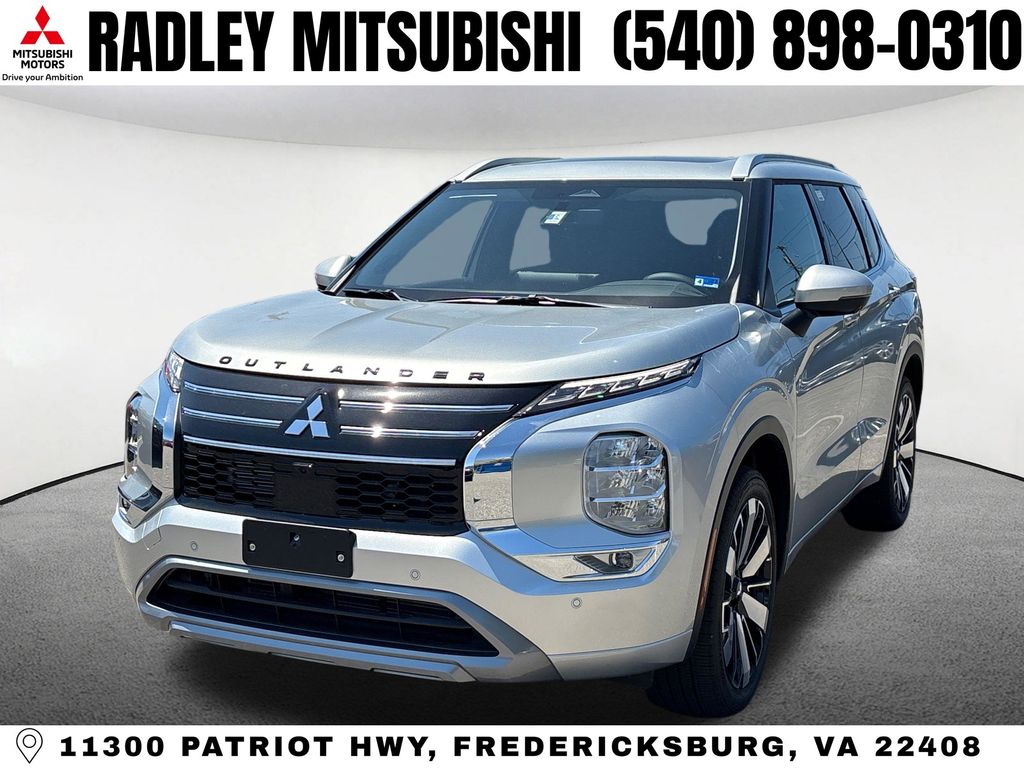 2026 Mitsubishi Outlander SEL FWD's photo