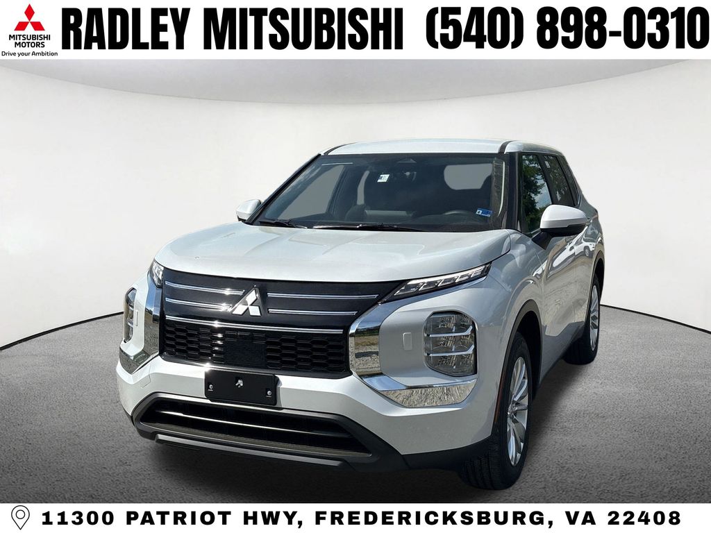 2026 Mitsubishi Outlander ES S-AWC's photo