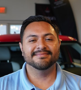 Staff member Steven Guzman from ID_52b74a