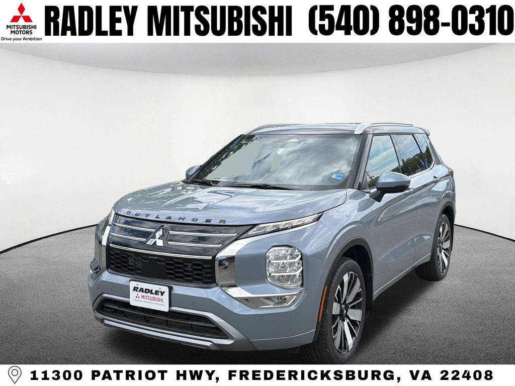 2026 Mitsubishi Outlander SEL FWD's photo