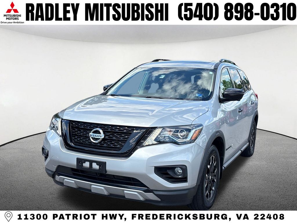 2020 Nissan Pathfinder SL 4WD's photo