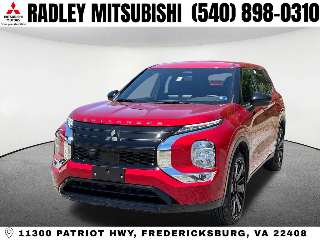 2026 Mitsubishi Outlander LE S-AWC's photo