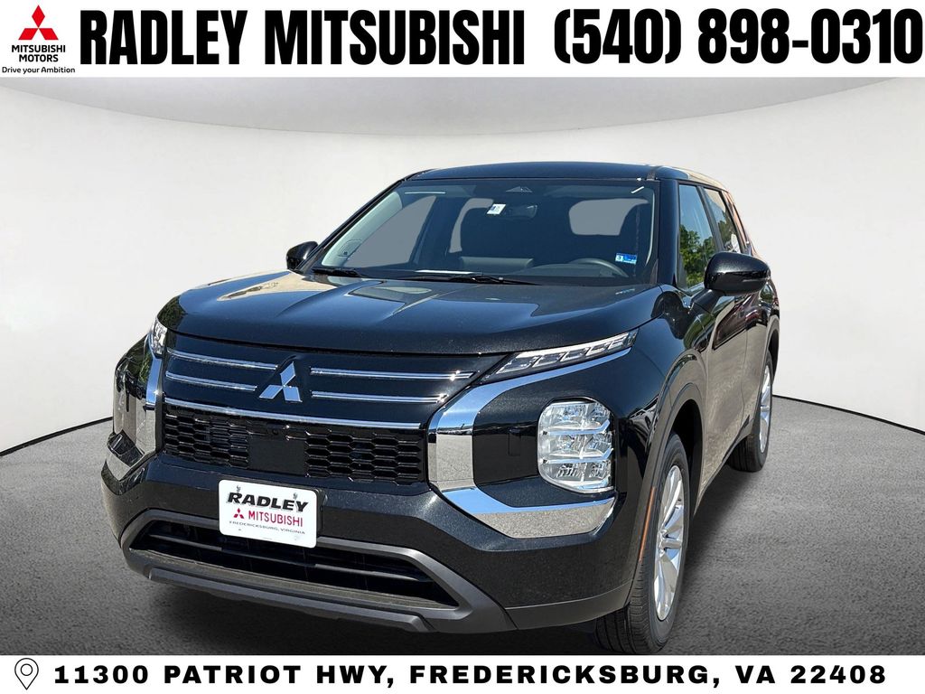 2026 Mitsubishi Outlander ES S-AWC's photo