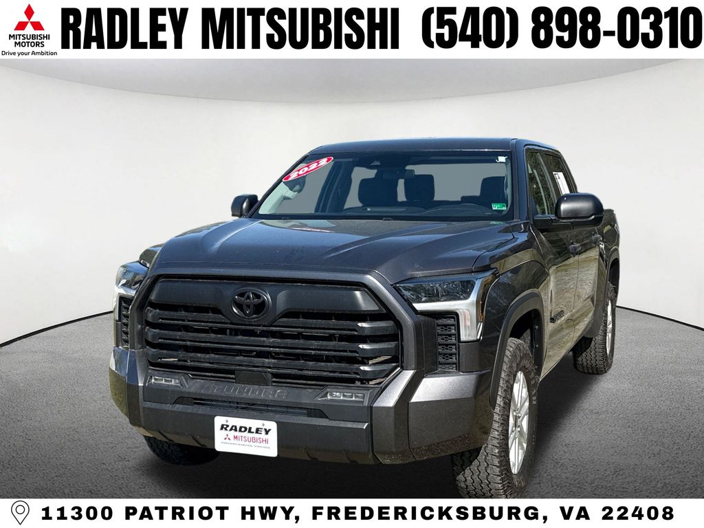 Toyota Tundra SR5 CrewMax Cab 4WD