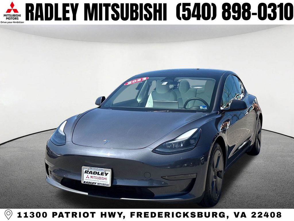 2023 Tesla Model 3 -'s photo
