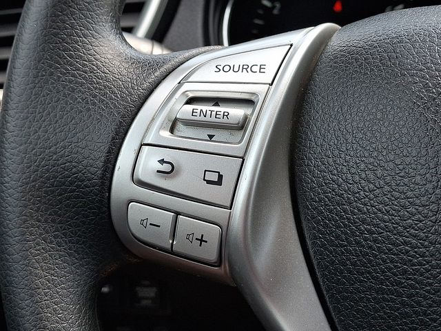 2016 Nissan Rogue SV - Photo 23
