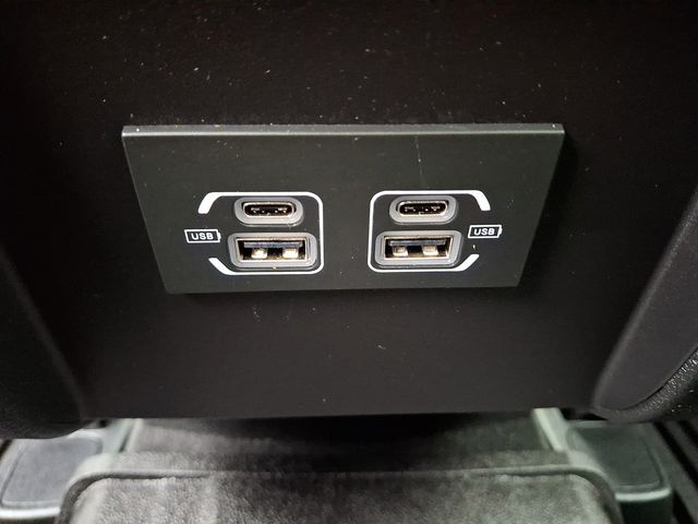 2021 Jeep Cherokee Latitude Lux - Photo 12