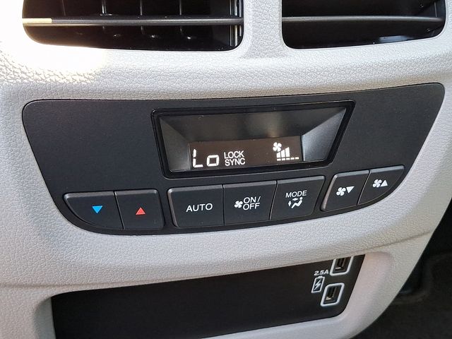 2020 Honda Pilot EX-L - Photo 14