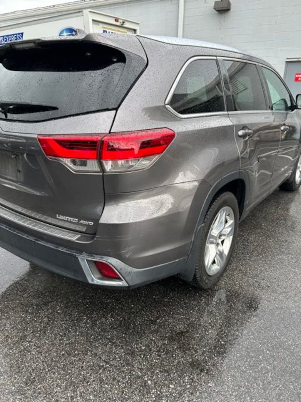 Used 2017 Toyota Highlander Limited SUV