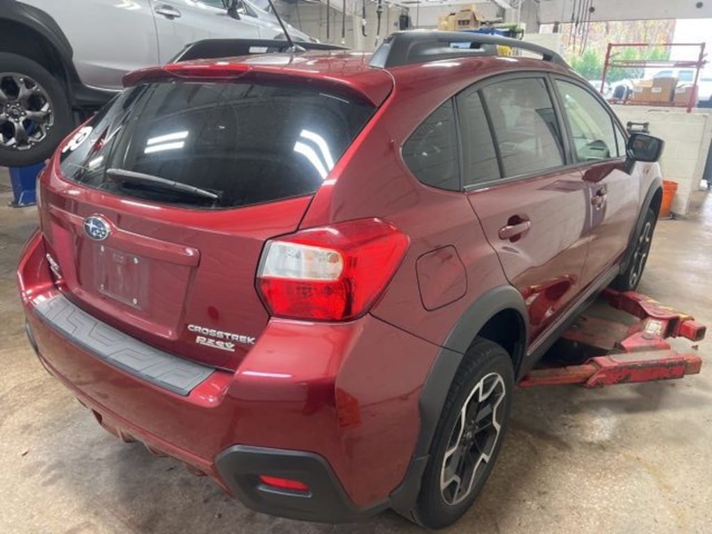Used 2017 Subaru Crosstrek 2.0i Premium SUV