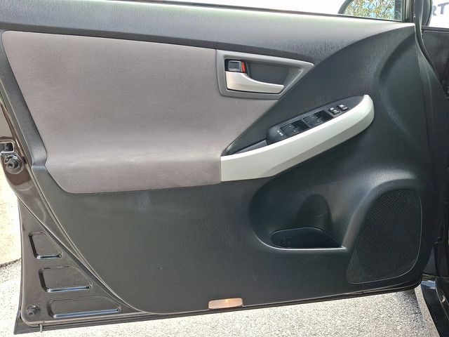 2013 Toyota Prius Three - Photo 14