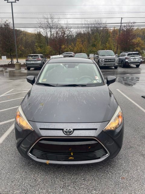 2018 Toyota Yaris iA Base photo 2