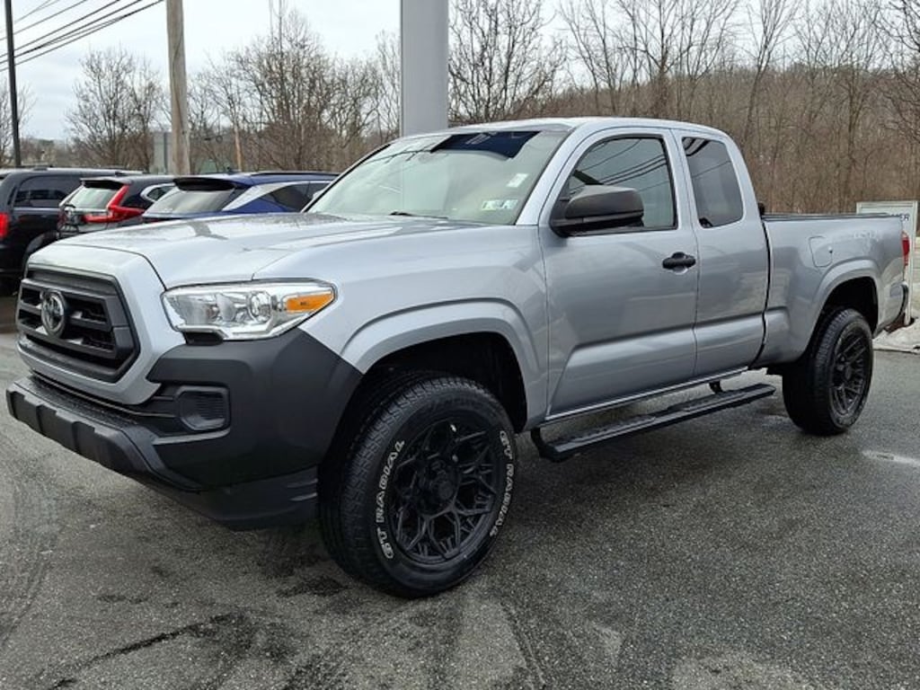 Used 2022 Toyota Tacoma SR Truck
