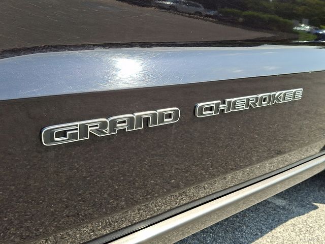 2018 Jeep Grand Cherokee Limited Sterling Edition - Photo 31