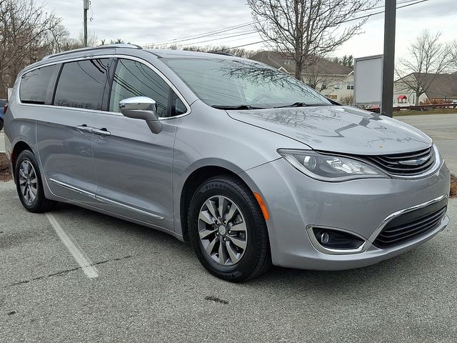 2019 Chrysler Pacifica Hybrid Limited