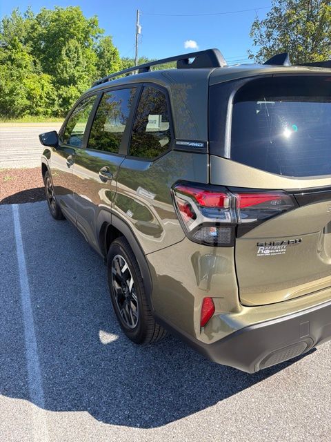 2025 Subaru Forester Premium - Photo 6